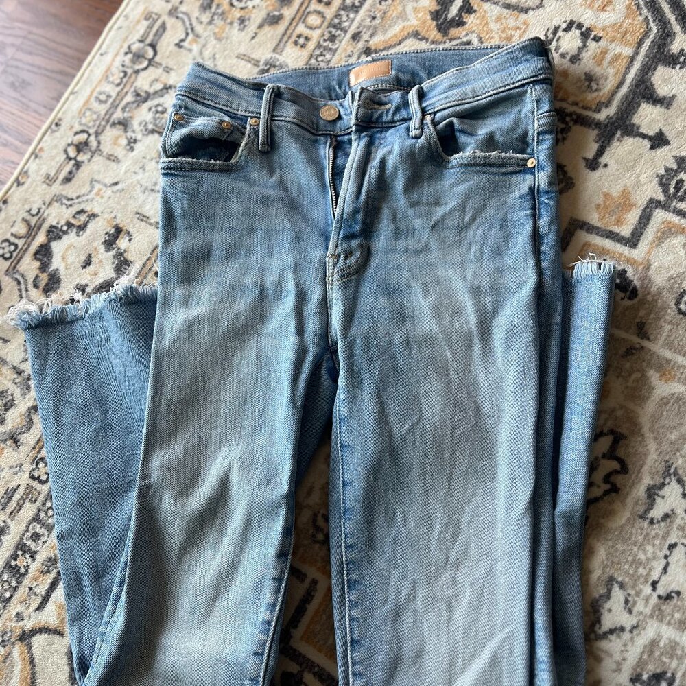 Mother Insider Crop Step Fray Jeans – Size 24, Limited Edition, High Rise